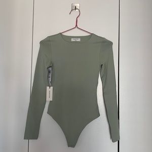 Brand New Aritzia bodysuit